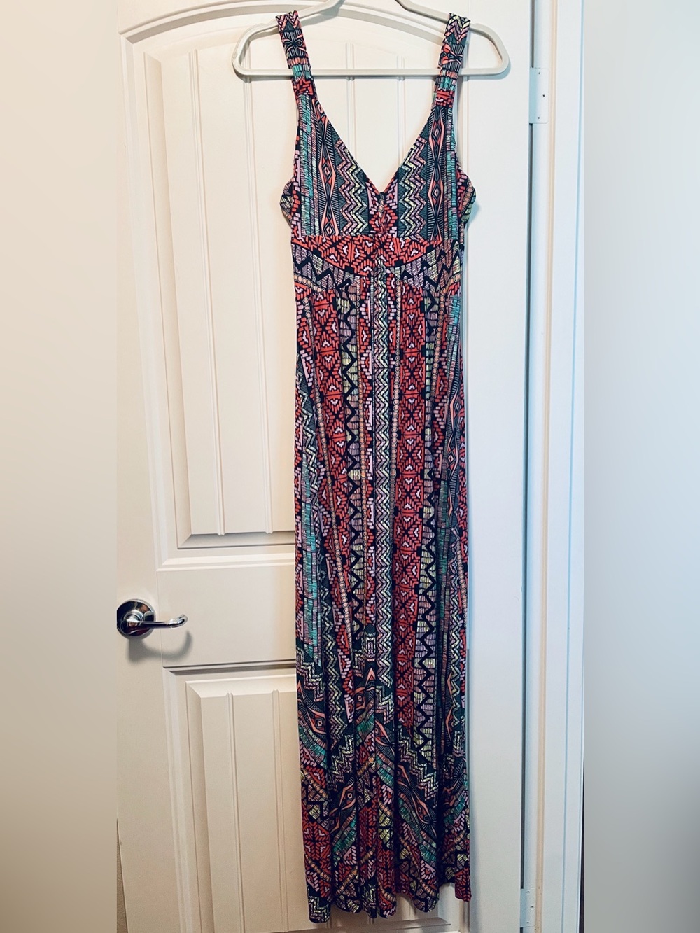 Spense Sleeveless Multicolor Tribal Print Maxi Dress large deep V